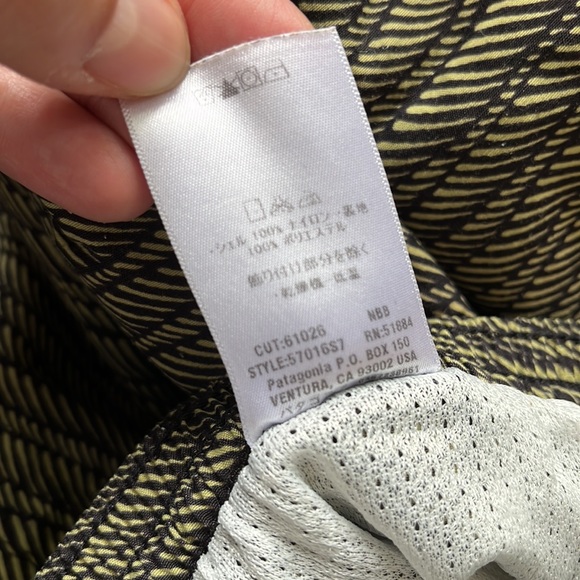 Patagonia swim trunks - Picture 5 of 11